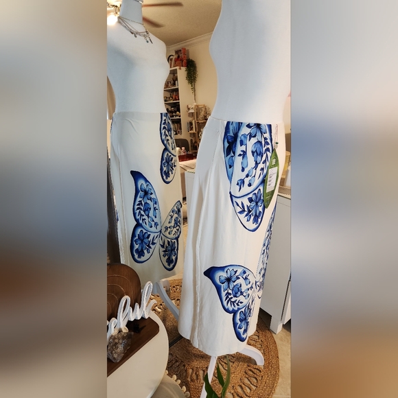 Farm Rio Borboleta Skirt - Picture 7 of 13